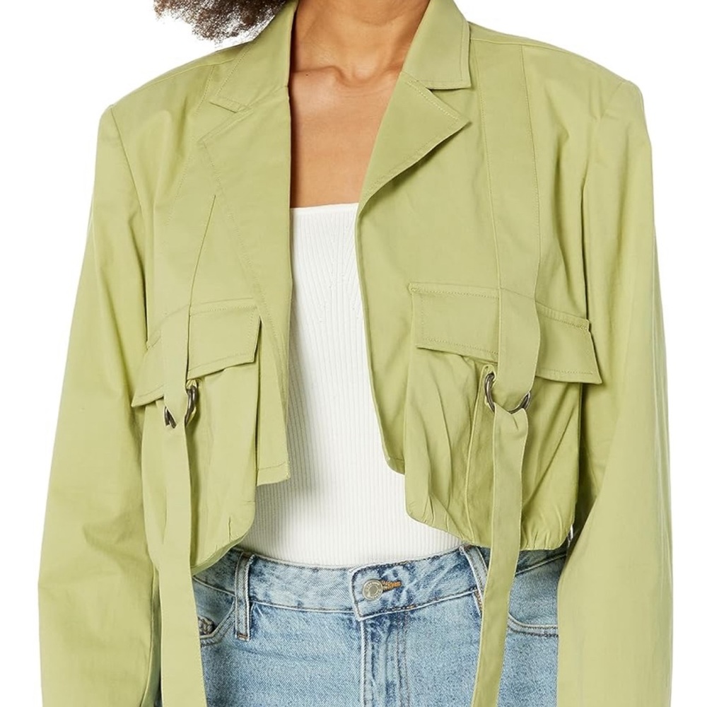NEVER WORN - Cargo Pocket Cropped Jacket